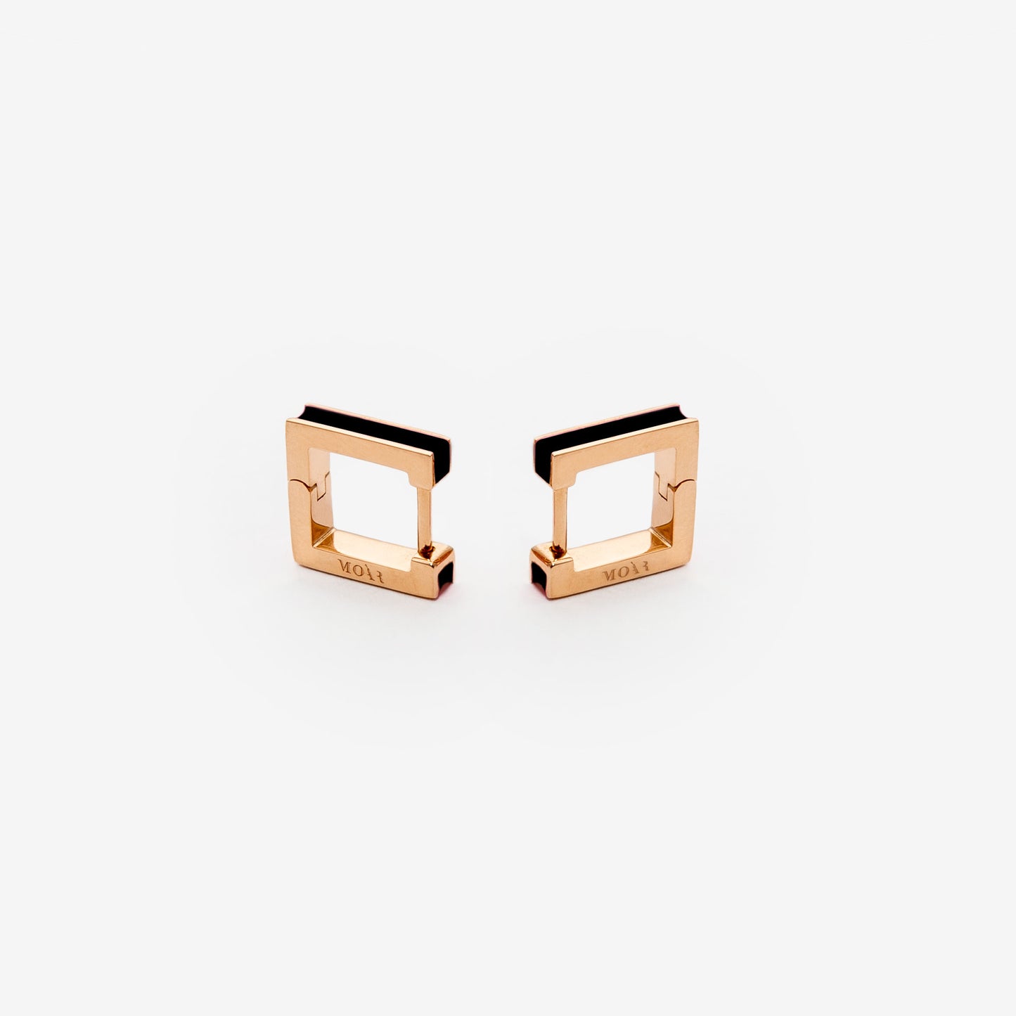 Черные серьги Square