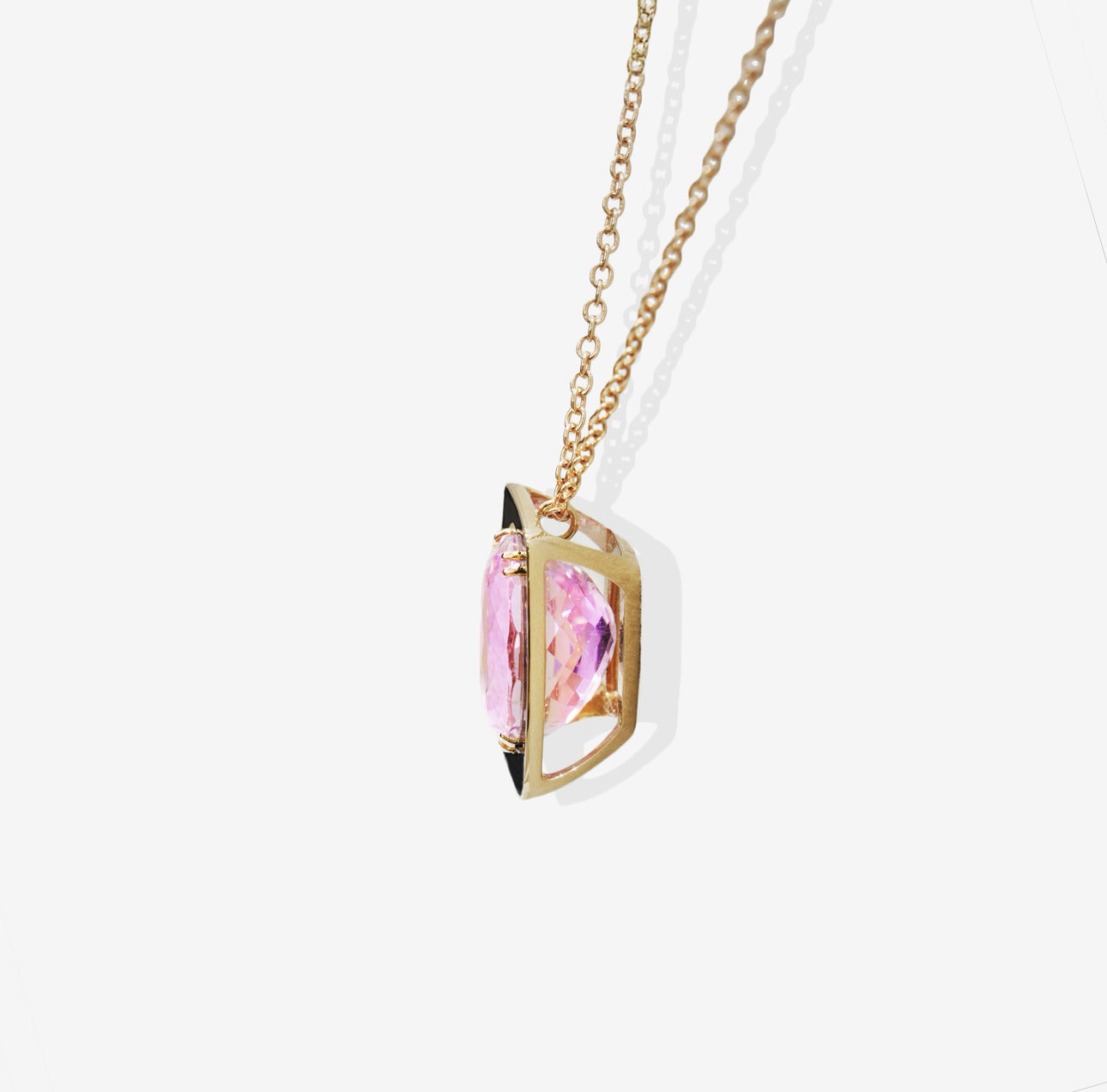 NECKLACE WITH NATURAL KUNZITE