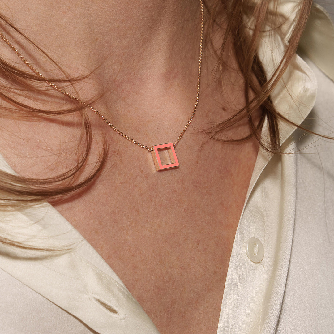 SALMON PINK NECKLACE - SQUARE
