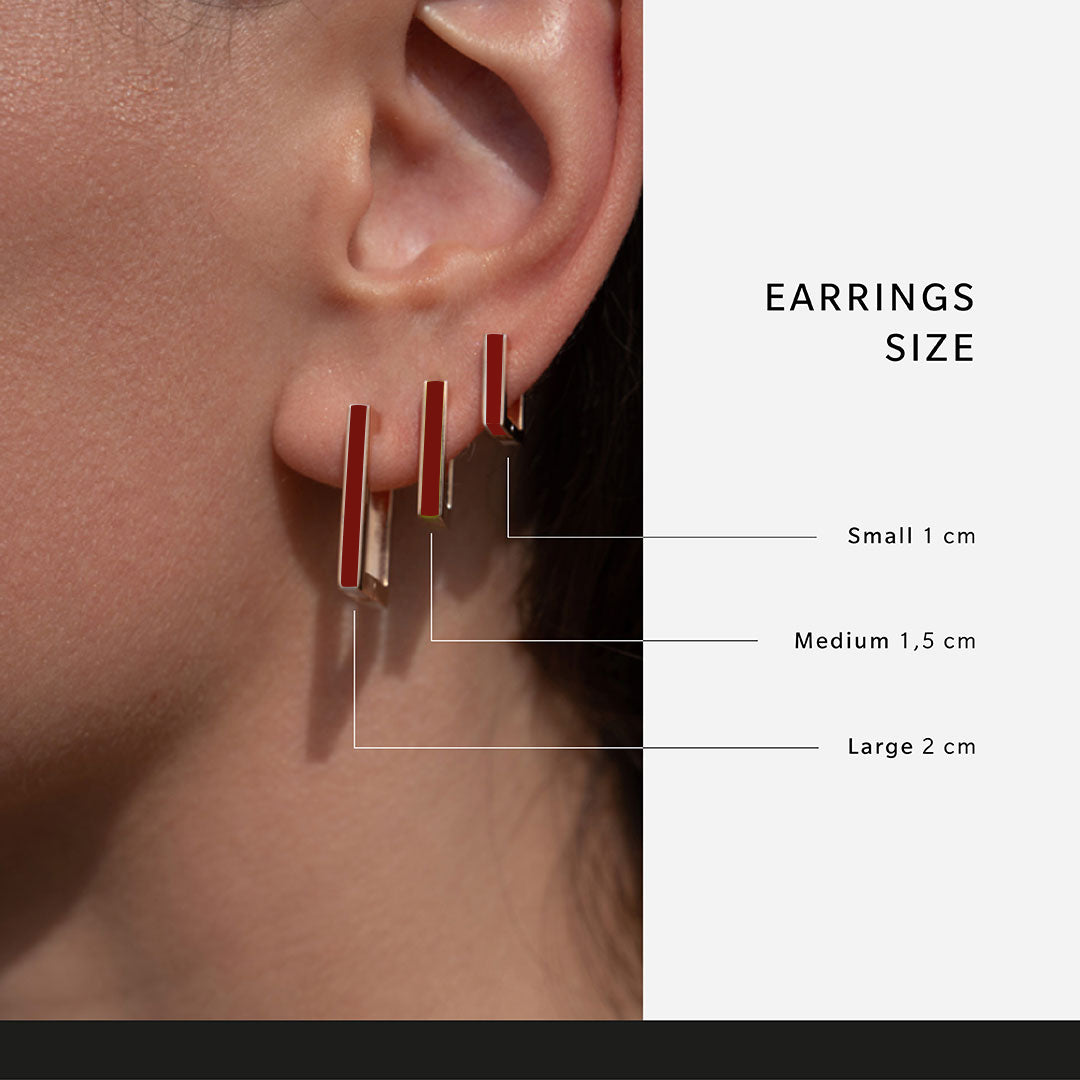 SINGLE BURGUNDY EARRING - SQUARE