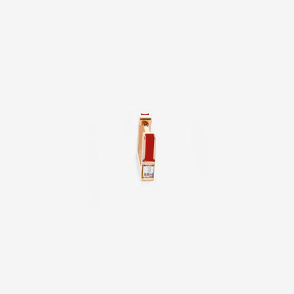 Square burgundy earring with diamond