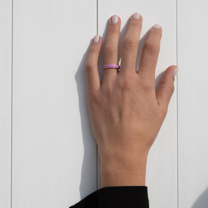 Rose gold band ring in light pink enamel