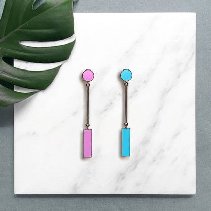 Gold earrings with enamels