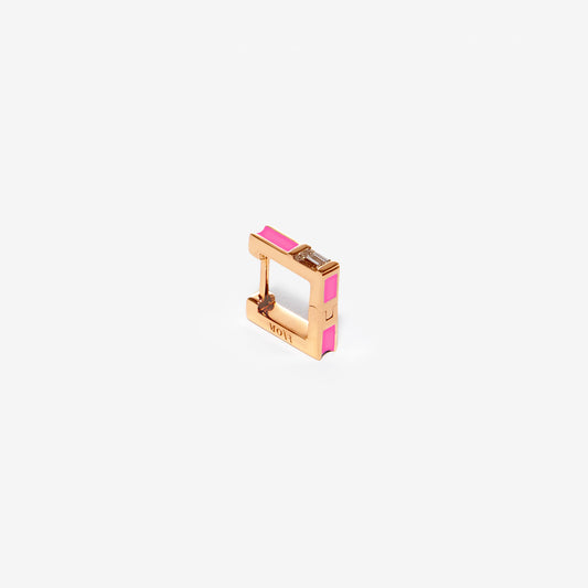 Квадратная серьга неоново-розового цвета с бриллиантом