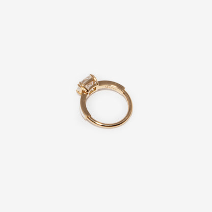 Anello con diamante