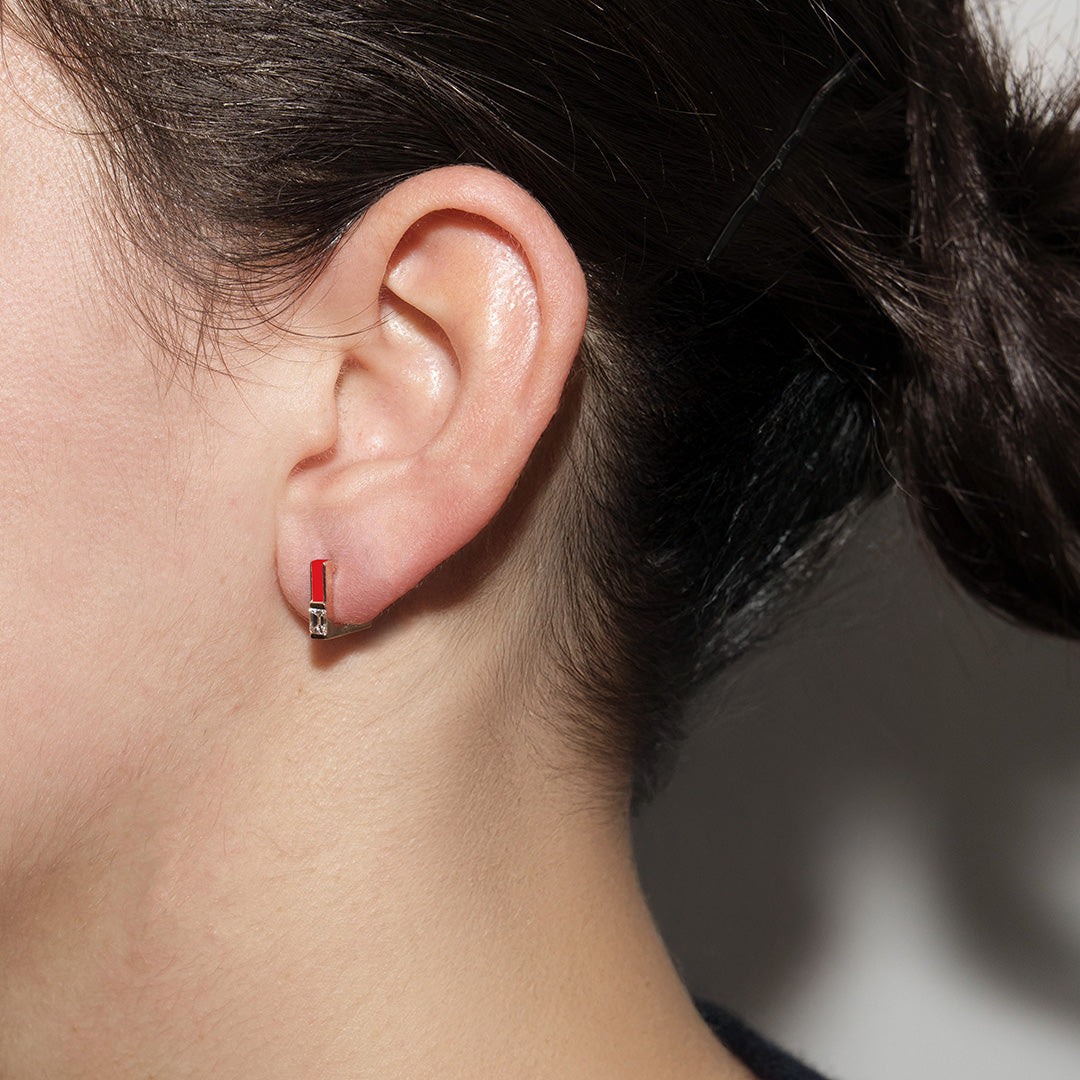 SINGLE RED DIAMOND EARRING - SQUARE